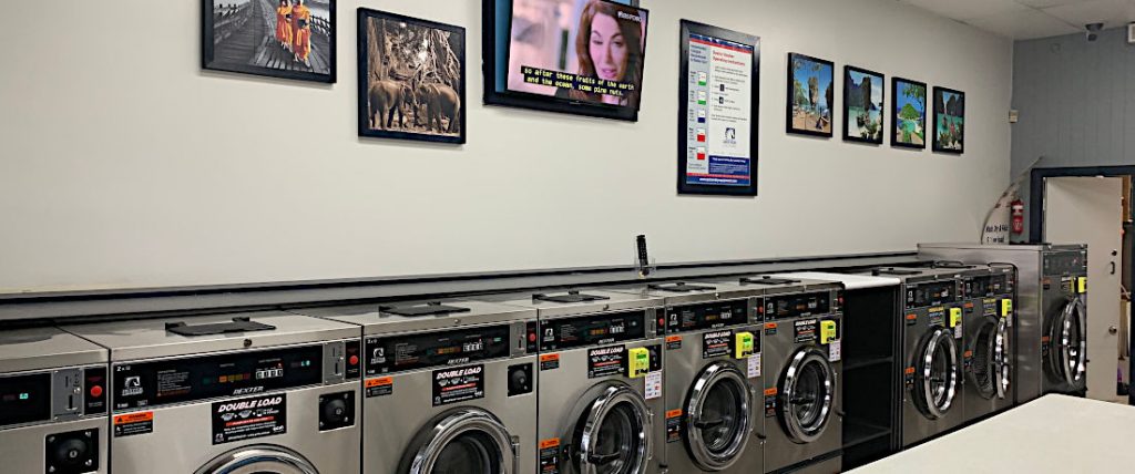 Brisbane Laundry coin op or card facility